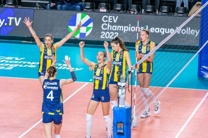 Fenerbahçe Opet, Fransa’da Set Vermedi