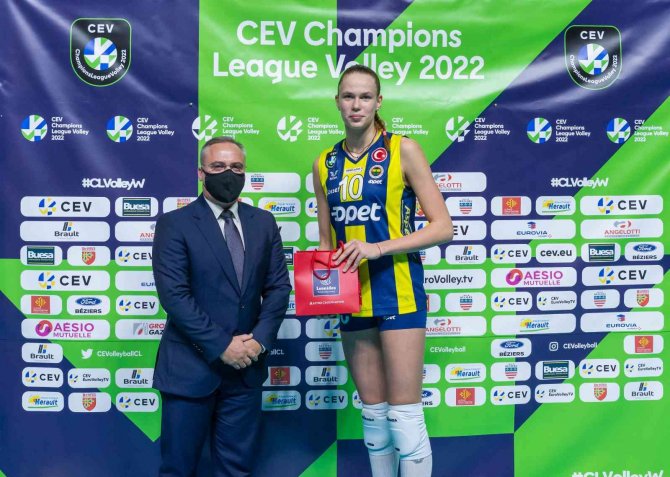 Fenerbahçe Opet, Fransa’da Set Vermedi