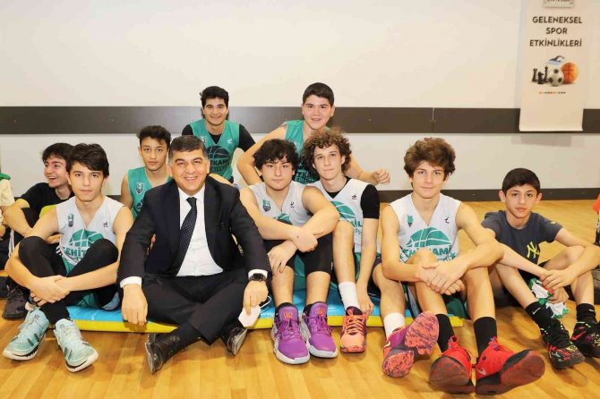 25 Aralık Kurtuluş Spor Organizasyonları Coşkuyla Yapıldı