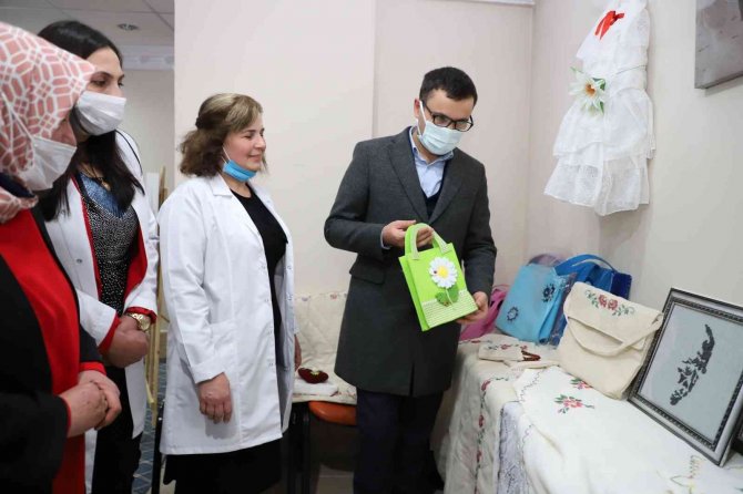 Hakkari’de 90 Kursiyere Sertifika