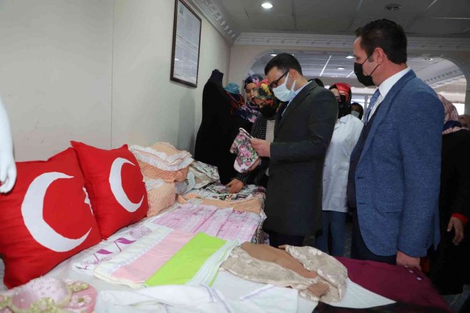 Hakkari’de 90 Kursiyere Sertifika