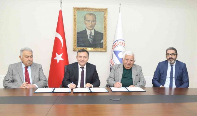 Erü’ye Hayırsever Desteği Devam Ediyor