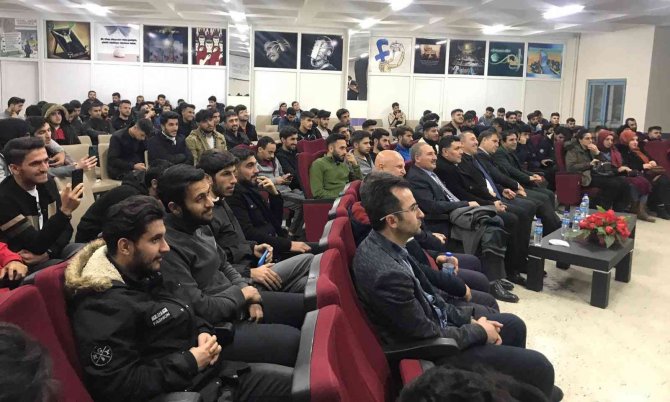 Iğdır’da Aşıklar Türküleriyle Öğrencilere Unutulmaz Bir Gece Yaşattı