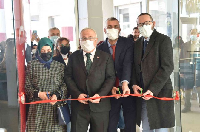 Kmü’de Yıl Sonu Karma Sergisi Düzenlendi