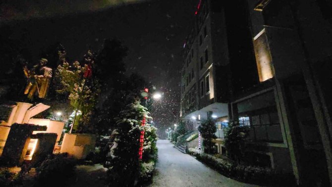 Okulların Tatil Edilmesini Fırsat Bulan Çocuklar Karın Tadını Çıkardı