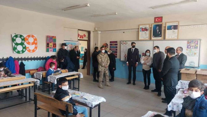 Kaymakam Balcı Köy Okullarını Ziyaret Etti