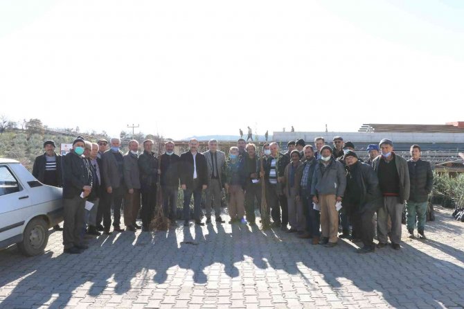 Manisa Büyükşehir Belediyesinden Üreticilere Destek