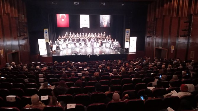 Büyükşehir Tsm Korosu’ndan Konser