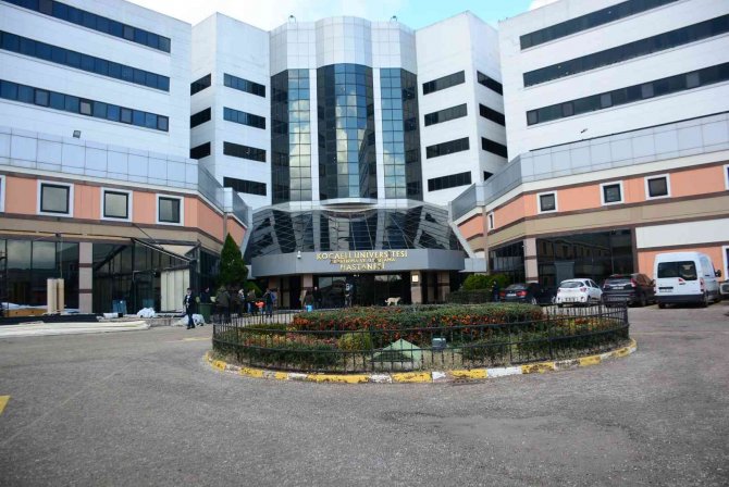 İ̇ki Senedir Karşımıza Çıkmıyordu, Maskeler İnince Salgın Başladı