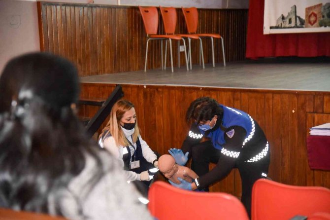 Milas’ta İlkyardım Eğitimi Verildi