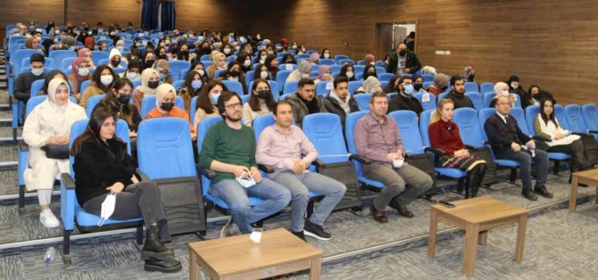 Nevü’de ’Matematiğin Gizemli Tarihine Bir Bakış’ Konulu Seminer Gerçekleştirildi