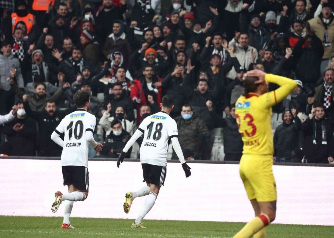 Spor Toto Süper Lig: Beşiktaş: 2 - Göztepe: 1 (Maç Sonucu)