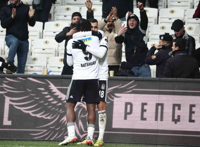 Spor Toto Süper Lig: Beşiktaş: 2 - Göztepe: 1 (Maç Sonucu)