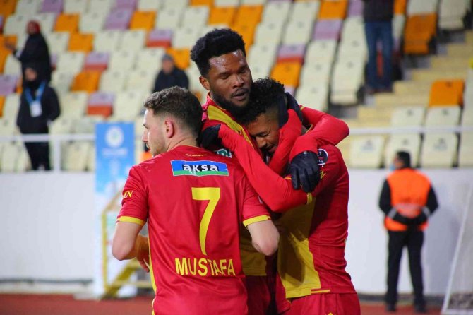 Spor Toto Süper Lig: Yeni Malatyaspor: 2 - Kayserispor: 0 (İ̇lk Yarı)