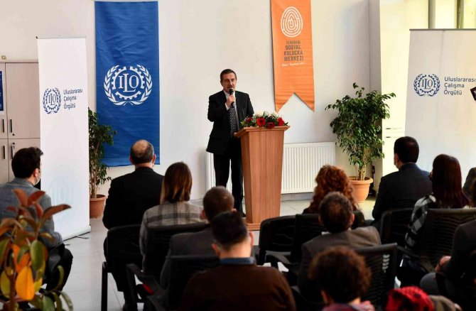 Genç Girişimcilere Ödül Verildi