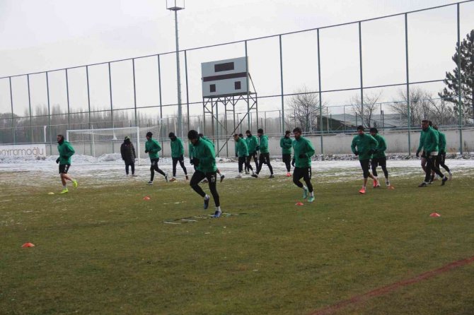 Sivas Belediyespor, Sakaryaspor Maçına Hazırlanıyor