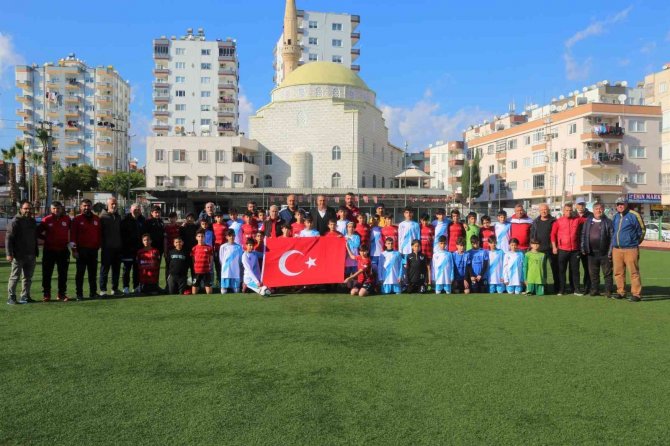 3 Ocak Mersin’in Kurtuluşu Minikler Futbol Turnuvası Devam Ediyor