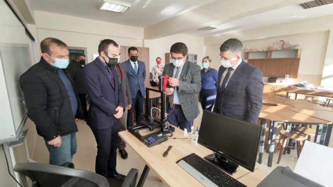 Çemişgezek İlçesinde Tasarım Ve Beceri Atölyeleri Açıldı