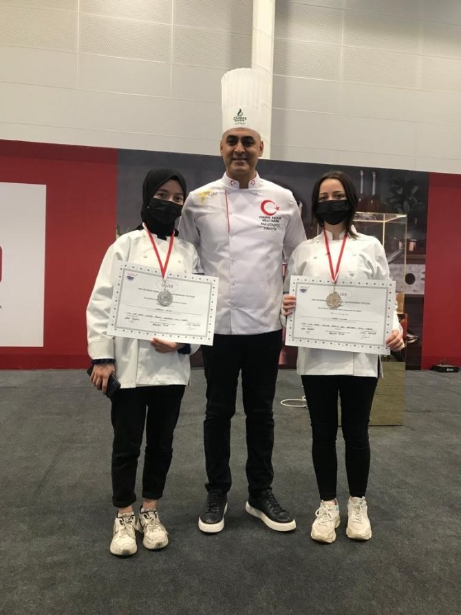 Geleceğin Şefleri 3 Gümüş, 1 Bronz Madalya İle Döndü