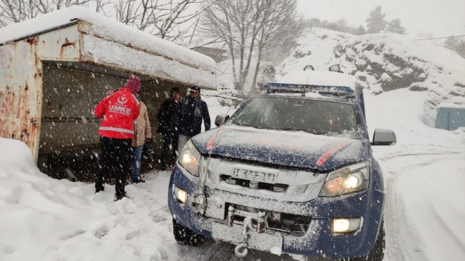 Böbrek Ağrısı Yaşayan Kadının İmdadına Umke Ekibi Yetişti