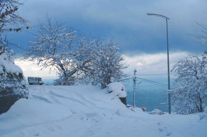 Zonguldak’ta Kartpostallık Kar Manzaraları