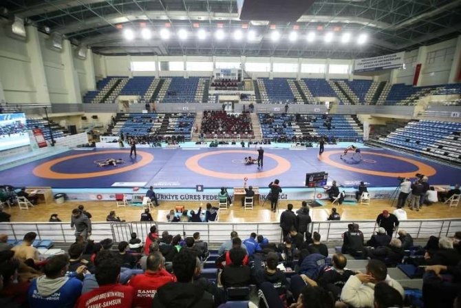 Türkiye Güreş Şampiyonası Sakarya’da Başladı