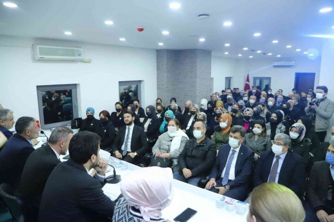 Ak Parti’nin ’Üç Kademe Birim Başkanları İ̇stişare Ve Değerlendirme’ Toplantısı