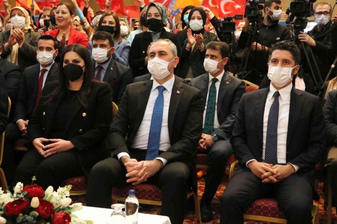 Bakan Gül: “Türkiye Krize Girsin Diye Ellerini Ovuşturanlar, Avuçlarını Yalayacak”