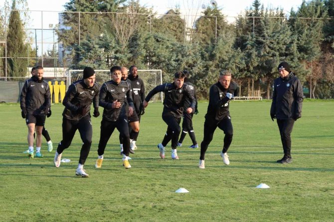 Altay, Galibiyete Odaklandı
