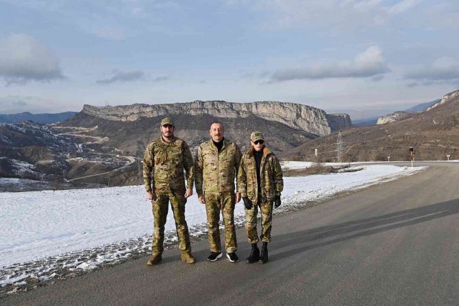 Aliyev: “Şuşa Dahil İşgal Altındaki Topraklarda Bir Gün Azerbaycan Bayrağı Dalgalanacak Dedim Ve Şehitlerimiz Pahasına Bu Mübarek Günü Yaşadık”