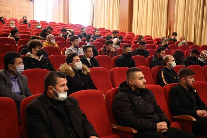 “Dijital Gelecek Bizim Elimizde”