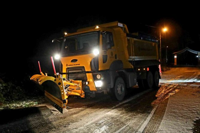 Gece Boyunca Buzlanmaya Karşı Tuzlama