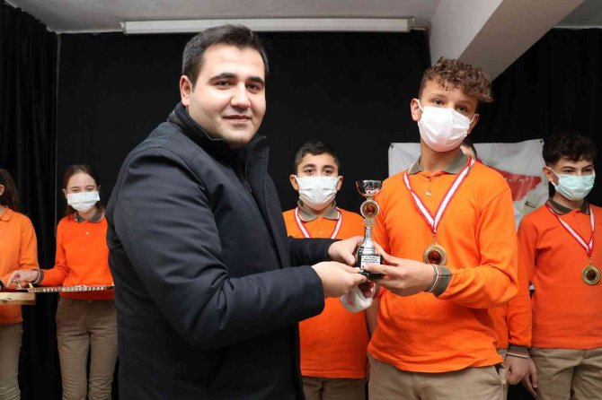 Taşova’da Futbol Turnuvası Sonuçlandı
