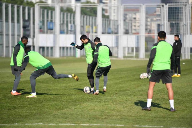 Bursaspor’da Menemenspor Maçı Hazırlıkları Tamamlandı