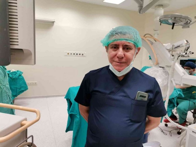 İ̇ki Portallı Kapalı Endoskopik Ameliyat Tekniği Kahramanmaraş’ta Uygulanmaya Başlandı