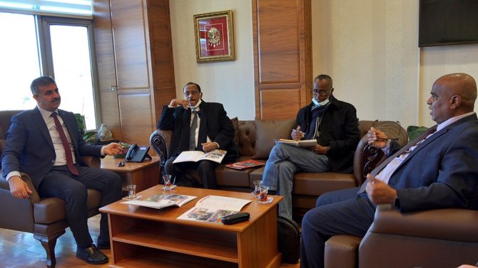 Cibuti Cumhuriyeti Heyetinden Çakü’ye Ziyaret