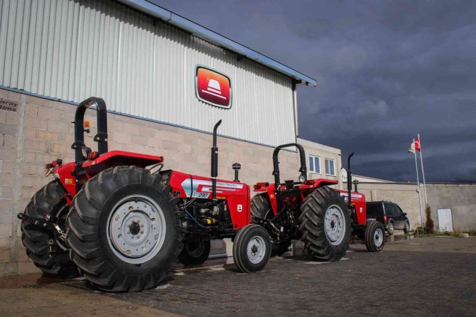 Çocukluğunda Hayal Edip Çizdiği Yerli Traktörü Üretip Afrika Ülkelerine İhraç Ediyor