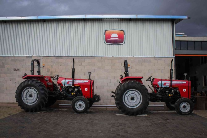 Çocukluğunda Hayal Edip Çizdiği Yerli Traktörü Üretip Afrika Ülkelerine İhraç Ediyor