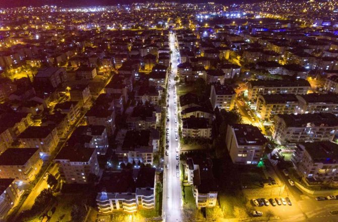 Derince’de Enerji Tasarruflu Dekoratif Aydınlatma Çalışmaları Tamamlandı