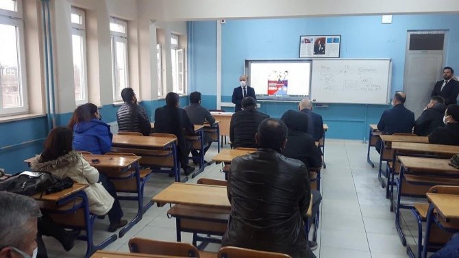 380 Öğretmene Tanıtım Yapıldı