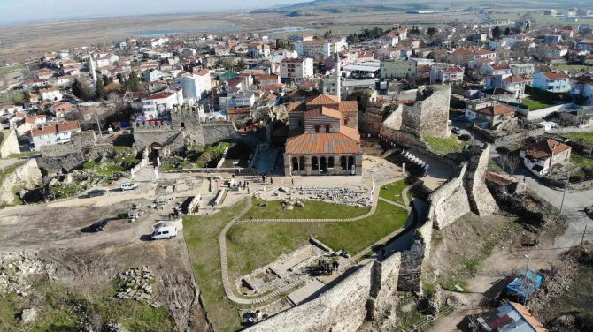 Edirne’nin “Enez Ayasofyası” 56 Yıl Sonra İbadete Açıldı