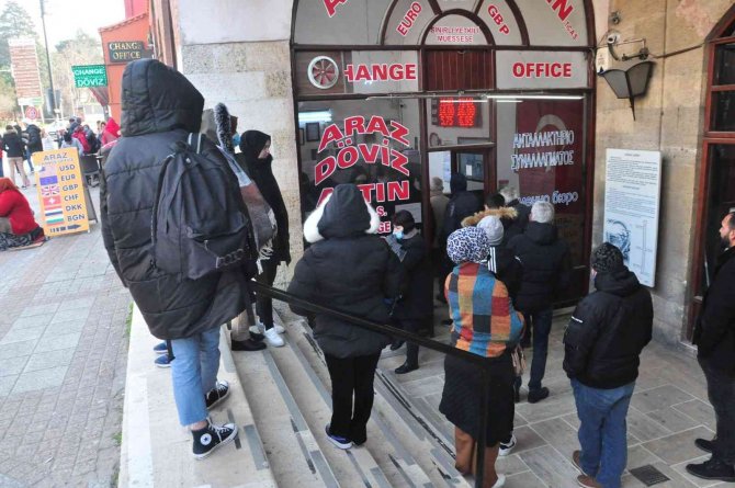 Levanın Düştüğünü Gören Bulgarlar Şok Yaşadı: “Bunu Beklemiyorduk”