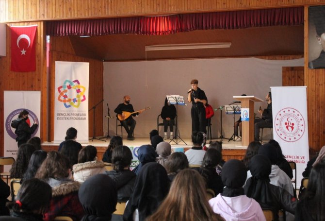 Lise Öğrencilerinden ‘Doğanın Sesiyim, Annemin Ninnisi’ Projesi