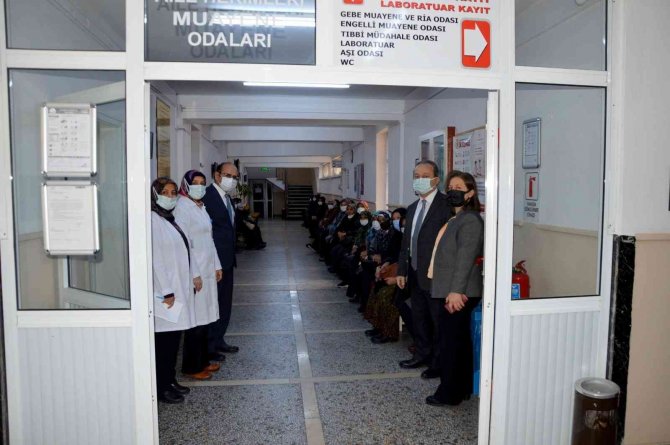 Hacılarlı Kadınlar Kanser Taramasından Geçirildi