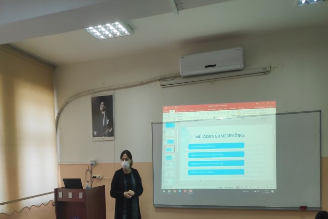 Öğrencilere İş Arama Yöntemleri Anlatıldı