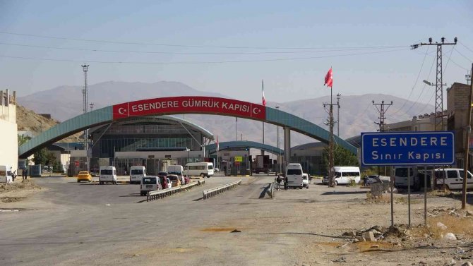 İ̇ran Sınır Kapılarını 15 Gün Süreyle Kapattı