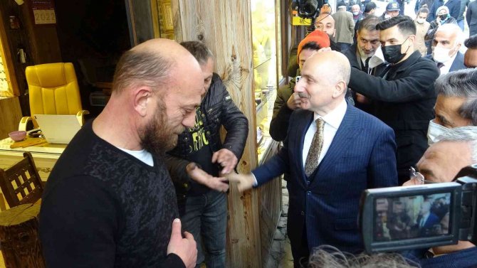 Bakan Karaismailoğlu’ndan Esnafa, “Recep Tayyip Erdoğan’a Güveneceksin Gerisi Allah Kerim”