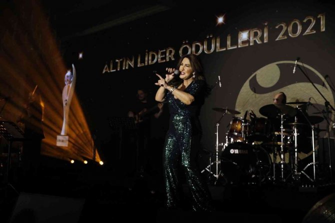 Türkiye’nin Beğenilen Ceo’ları Ödüllerini Aldı