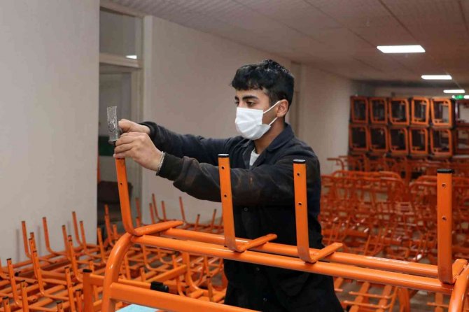 Meslek Liselerinden Ekonomiye Milyonlarca Lira Katkı