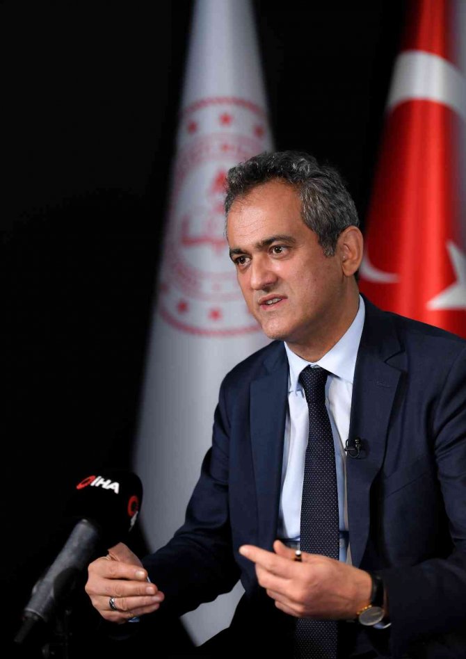 Bakan Özer: “Artık İşgücü Piyasasından Geçmişten Beri Gelen, ‘Aradığım Elemanı Bulamıyorum’ Retoriği İ̇nşallah Tarih Olacak”